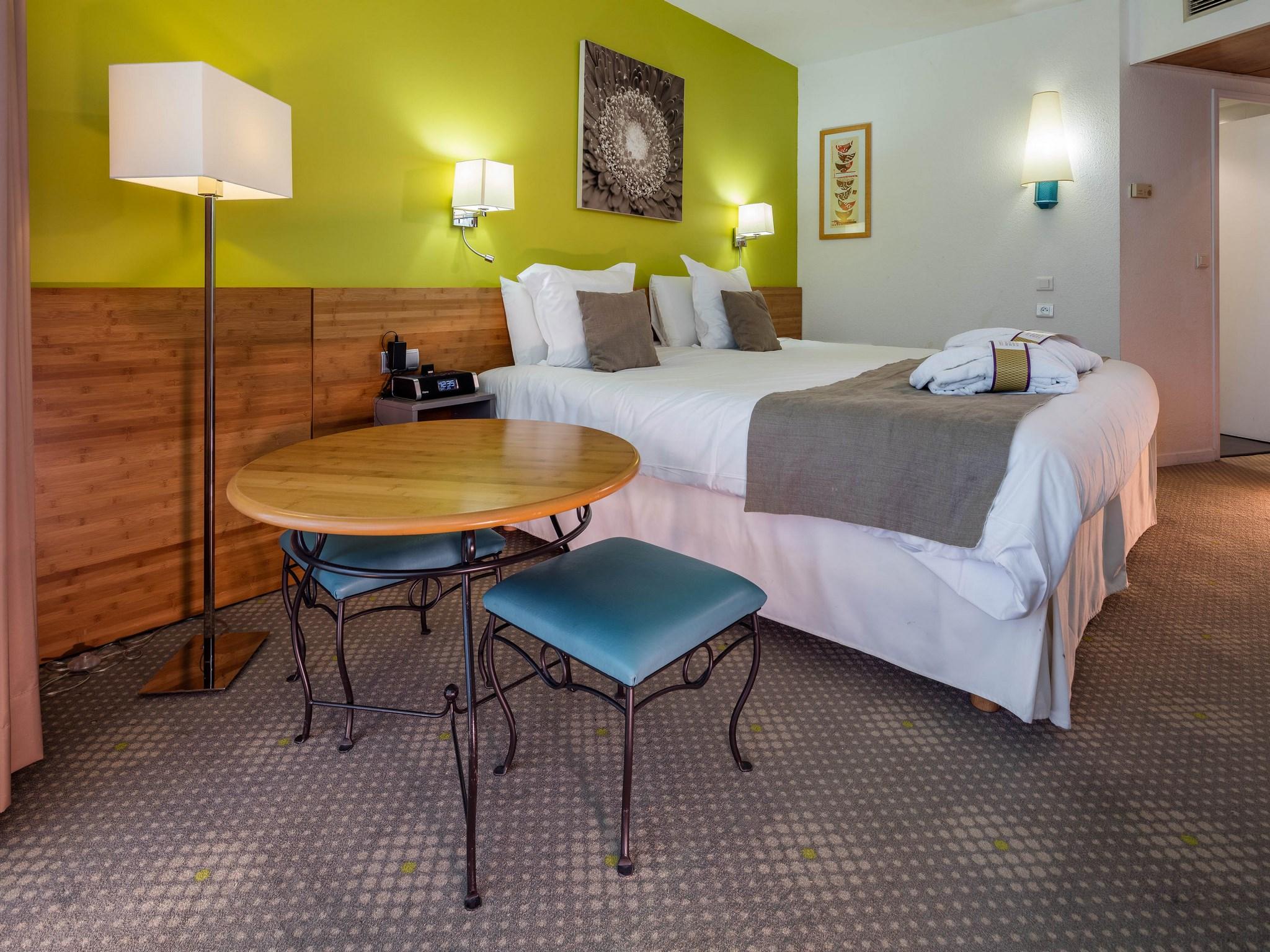 Hotel Garrigae Domaine De L'esterel - Piscine & Cinq Mondes 4*